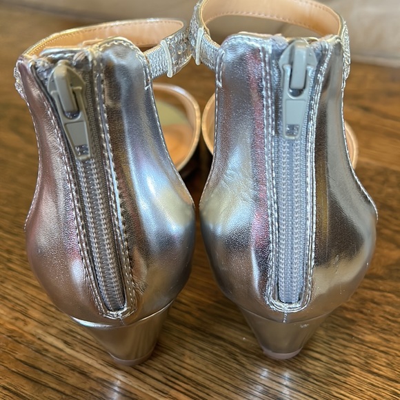 🎉❤️HP❤️🎉NWOT Badgley Mischka American Glamour Shoes - Picture 3 of 7